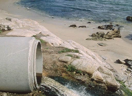 Сточные воды в моря